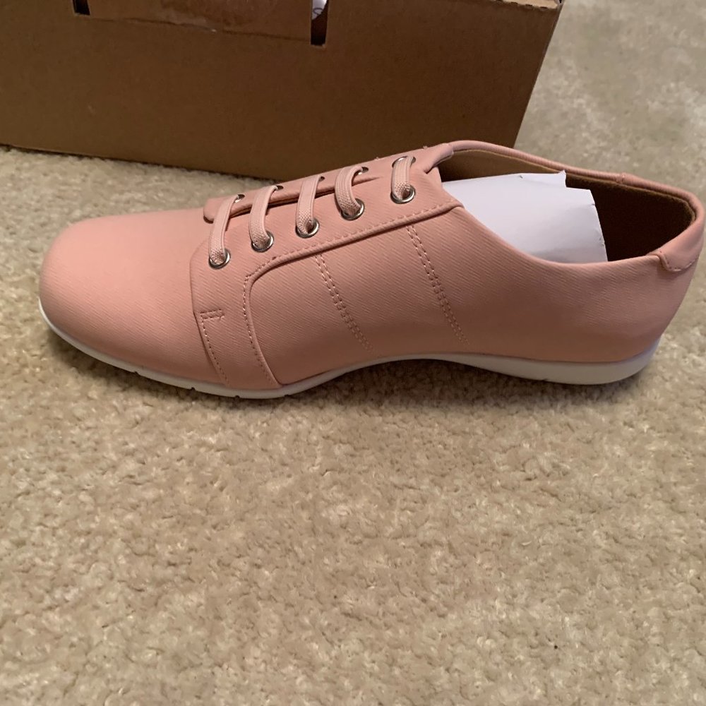 Comfortview Lumi Casual/Sneaker in Blush Size 8M NIB
